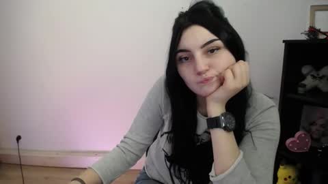 Snapshot of m_i_k_i_ chatting on 02-14-26, 12:24 m_i_k_i_ online show from 02-14-26, 12:24