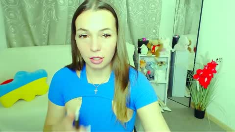 Snapshot of m_vikki chatting on 05-31-26, 11:50 Vikki online show from 05-31-26, 11:50