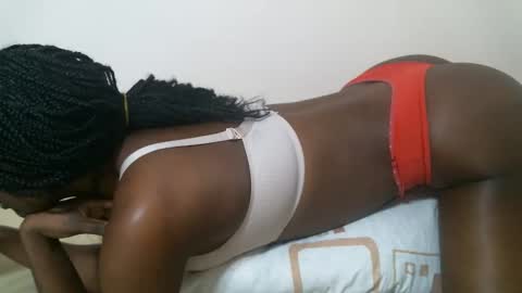 Snapshot of maars_mimi chatting on 10-14-25, 03:24 maars_mimi online show from 10-14-25, 03:24