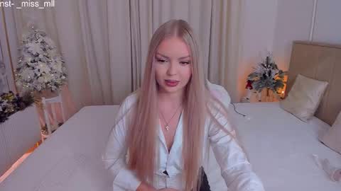 Snapshot of maarym chatting on 01-14-26, 06:57 Mary online show from 01-14-26, 06:57