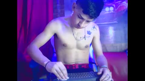 itgram pezlo josue online show from 12-04-24, 02:09