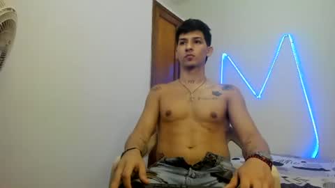 Snapshot of maaster420 chatting on 11-09-25, 01:31 itgram pezlo josue online show from 11-09-25, 01:31