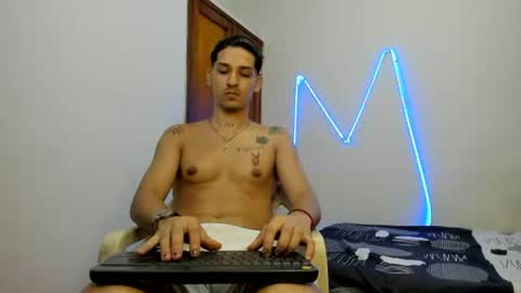 Snapshot of maaster420 chatting on 11-22-25, 09:14 itgram pezlo josue online show from 11-22-25, 09:14