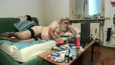 Snapshot of maax1970to chatting on 10-05-25, 09:29 maax1970 online show from 10-05-25, 09:29