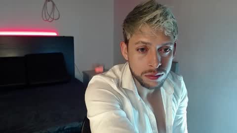 Snapshot of maaxxxrider chatting on 10-29-25, 06:04 YES MASTER  online show from 10-29-25, 06:04