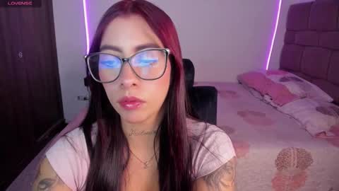 Snapshot of maazikeenx chatting on 02-24-26, 04:43 Sara online show from 02-24-26, 04:43