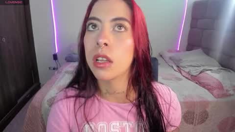 Snapshot of maazikeenx chatting on 03-24-26, 12:54 Sara online show from 03-24-26, 12:54