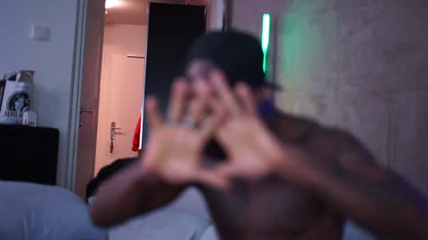 Mac Troy online show from 12-29-24, 08:04