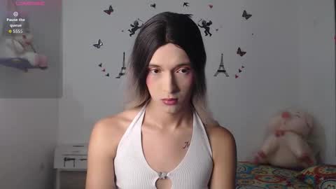 Snapshot of macarena_05_ chatting on 09-14-25, 05:56 macarena_05_ online show from 09-14-25, 05:56