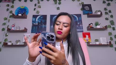 Macey Elliot Modelo Independiente online show from 02-12-25, 03:05