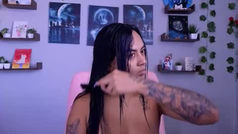 Macey Elliot Modelo Independiente online show from 09-14-25, 09:36