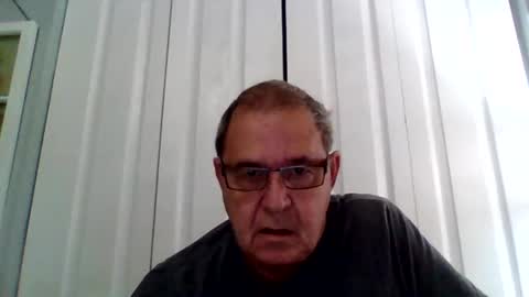 Snapshot of machet1 chatting on 11-15-25, 02:57 machet1 online show from 11-15-25, 02:57