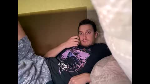 Snapshot of machine2291 chatting on 11-08-25, 06:07 Tchia online show from 11-08-25, 06:07