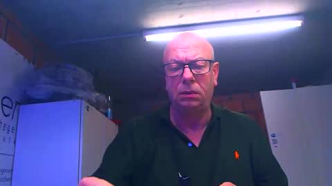 Andy online show from 04-05-26, 03:20