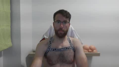 Snapshot of machohiberiko chatting on 01-11-26, 08:03 Jota online show from 01-11-26, 08:03