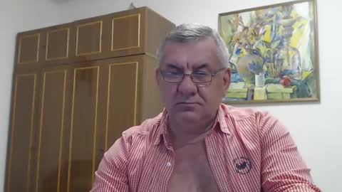 Snapshot of machomale3 chatting on 02-06-25, 09:49 Macho online show from 02-06-25, 09:49