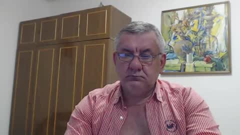 Snapshot of machomale3 chatting on 02-08-25, 09:15 Macho online show from 02-08-25, 09:15