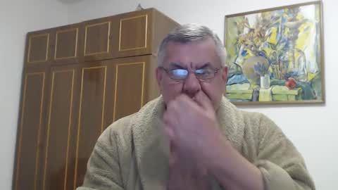 Snapshot of machomale3 chatting on 02-11-25, 09:03 Macho online show from 02-11-25, 09:03