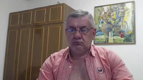 Snapshot of machomale3 chatting on 02-15-25, 08:43 Macho online show from 02-15-25, 08:43