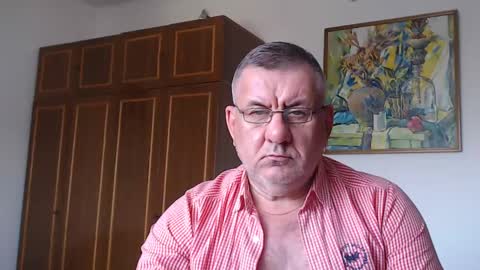 Snapshot of machomale3 chatting on 02-22-25, 12:19 Macho online show from 02-22-25, 12:19