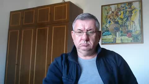 Snapshot of machomale3 chatting on 03-06-25, 11:58 Macho online show from 03-06-25, 11:58