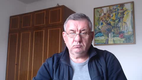 Snapshot of machomale3 chatting on 03-07-25, 02:56 Macho online show from 03-07-25, 02:56