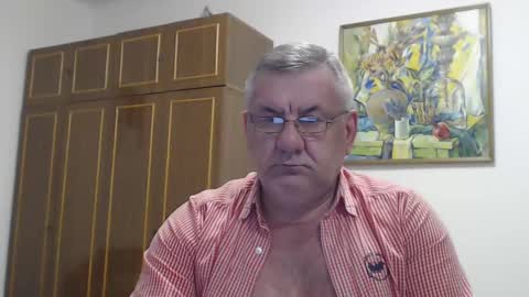 Snapshot of machomale3 chatting on 03-08-25, 05:54 Macho online show from 03-08-25, 05:54