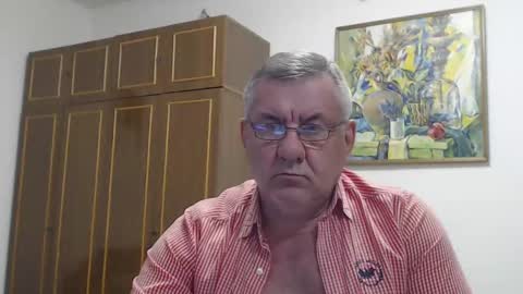 Snapshot of machomale3 chatting on 03-08-25, 09:18 Macho online show from 03-08-25, 09:18