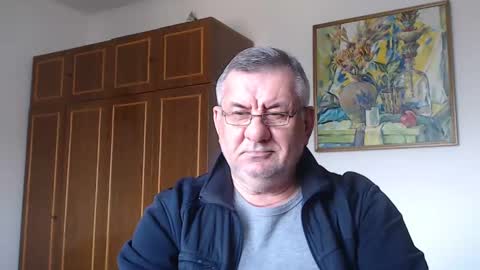 Snapshot of machomale3 chatting on 03-09-25, 12:20 Macho online show from 03-09-25, 12:20