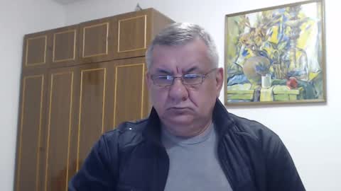 Snapshot of machomale3 chatting on 03-11-25, 08:53 Macho online show from 03-11-25, 08:53