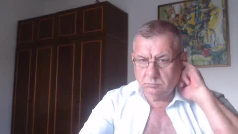 Snapshot of machomale3 chatting on 09-09-25, 03:22 Macho online show from 09-09-25, 03:22