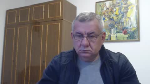 Snapshot of machomale3 chatting on 10-22-25, 03:01 Macho online show from 10-22-25, 03:01