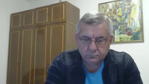 Snapshot of machomale3 chatting on 11-13-25, 06:07 Macho online show from 11-13-25, 06:07