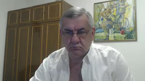 Snapshot of machomale3 chatting on 11-19-25, 07:03 Macho online show from 11-19-25, 07:03