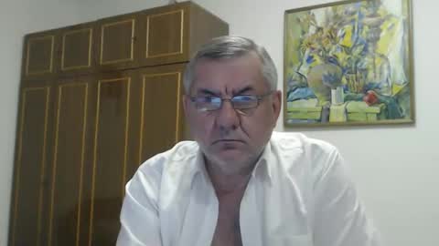 Snapshot of machomale3 chatting on 11-30-25, 11:20 Macho online show from 11-30-25, 11:20