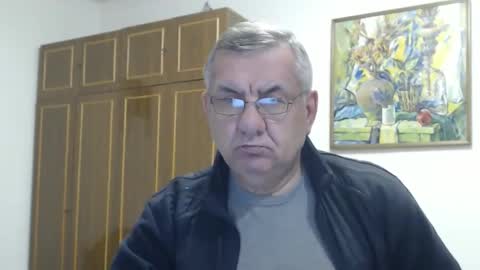 Snapshot of machomale3 chatting on 01-08-26, 04:42 Macho online show from 01-08-26, 04:42