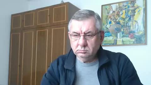 Snapshot of machomale3 chatting on 01-10-26, 11:01 Macho online show from 01-10-26, 11:01