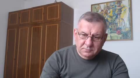 Snapshot of machomale3 chatting on 02-17-26, 02:24 Macho online show from 02-17-26, 02:24