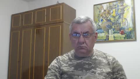 Snapshot of machomale3 chatting on 03-11-26, 09:32 Macho online show from 03-11-26, 09:32