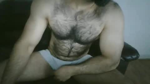 Snapshot of machoman512 chatting on 10-08-25, 03:53 machoman512 online show from 10-08-25, 03:53