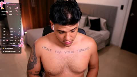 Snapshot of mack_demon chatting on 12-19-24, 09:51 Mack online show from 12-19-24, 09:51