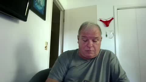 Snapshot of mackdocc001 chatting on 09-17-25, 08:10 mackdocc001 online show from 09-17-25, 08:10