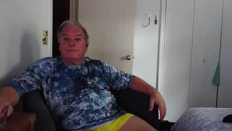 Snapshot of mackdocc001 chatting on 11-22-25, 06:18 mackdocc001 online show from 11-22-25, 06:18