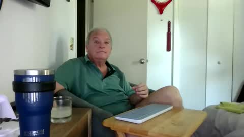 mackdocc001 online show from 06-09-26, 05:35