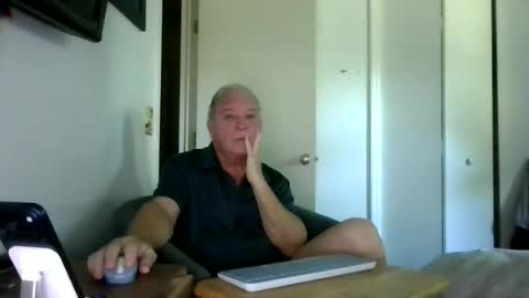 mackdocc001 online show from 06-15-26, 01:35