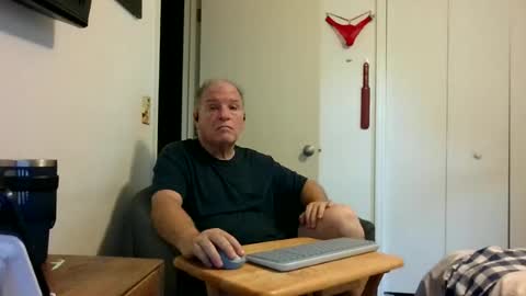mackdocc001 online show from 06-20-26, 12:52