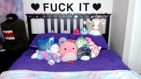 Mackenzie Wolfe online show from 12-03-24, 07:54