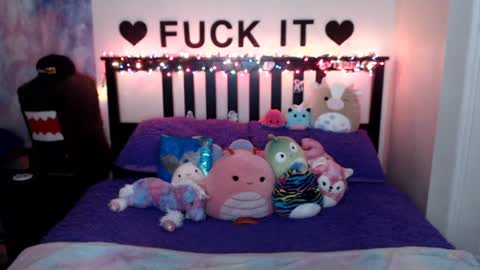 Mackenzie Wolfe online show from 12-04-24, 07:39