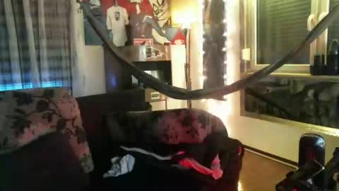 Manuel online show from 01-01-25, 01:26