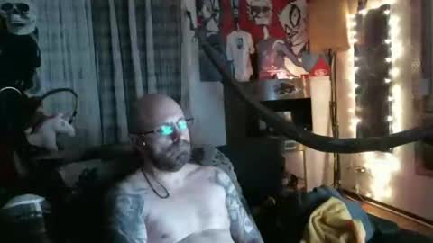 Manuel online show from 01-05-25, 04:58